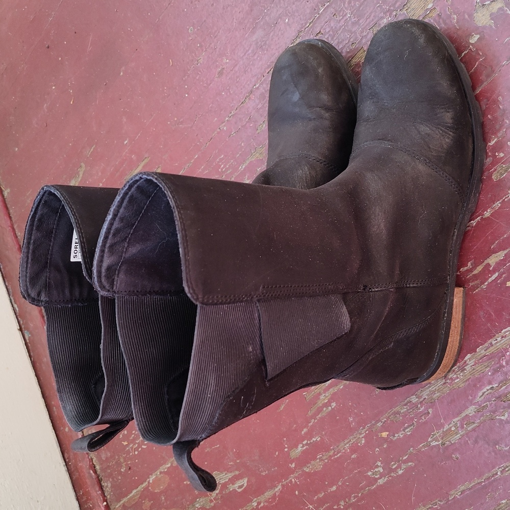 Sorel Mid Calf Black boots